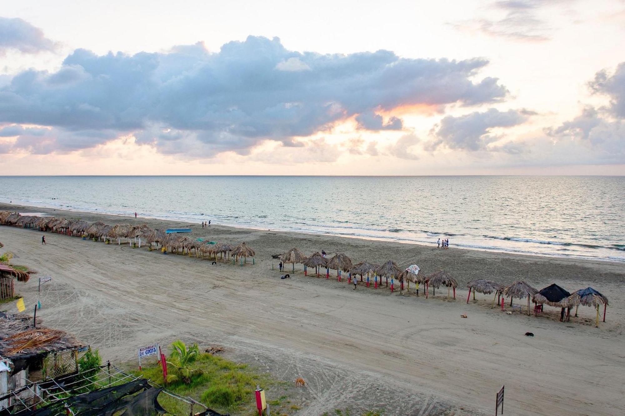 Amazing Beach House 13Br W/Pool & Staff Cartagena Exterior foto